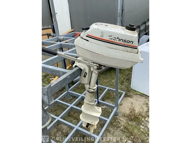 Buitenboordmotor johnson 5 pk - afbeelding 1 van  5