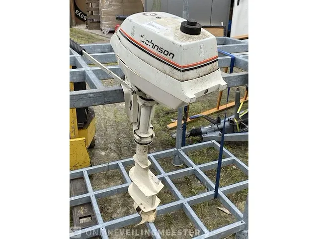 Buitenboordmotor johnson 5 pk - afbeelding 2 van  5