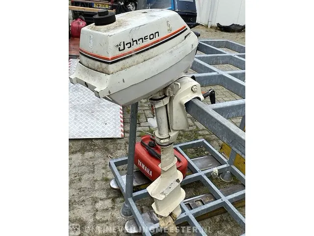 Buitenboordmotor johnson 5 pk - afbeelding 3 van  5