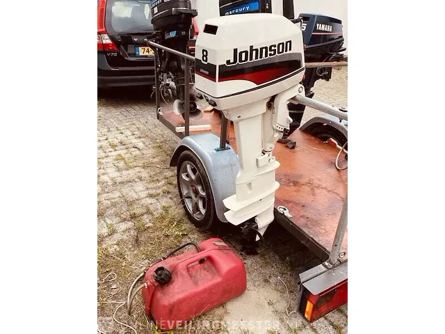 Buitenboordmotor johnson 8 pk - afbeelding 4 van  5