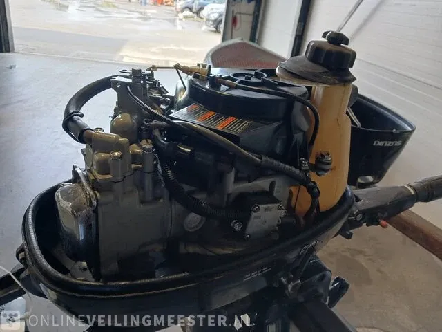 Buitenboordmotor suzuki , 4 pk viertakt, zwart - afbeelding 2 van  10