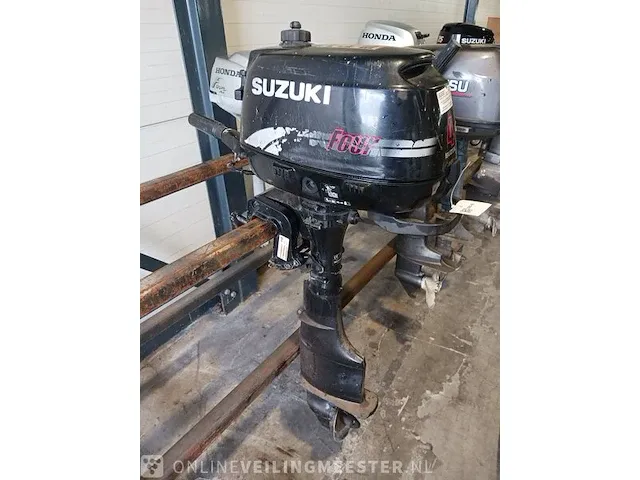 Buitenboordmotor suzuki , 4 pk viertakt, zwart - afbeelding 1 van  10