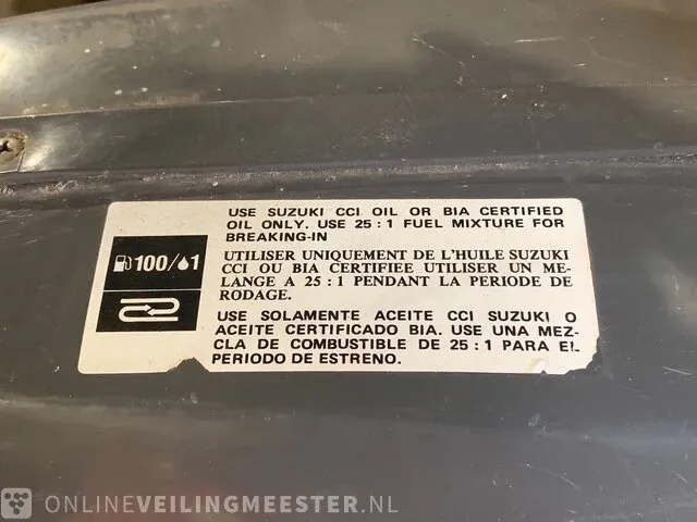 Buitenboordmotor suzuki, grijs/ zwart - afbeelding 8 van  8