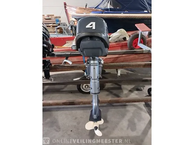 Buitenboordmotor yamaha, 4 pk, grijs / chroom, bouwjaar 2007 - afbeelding 8 van  15