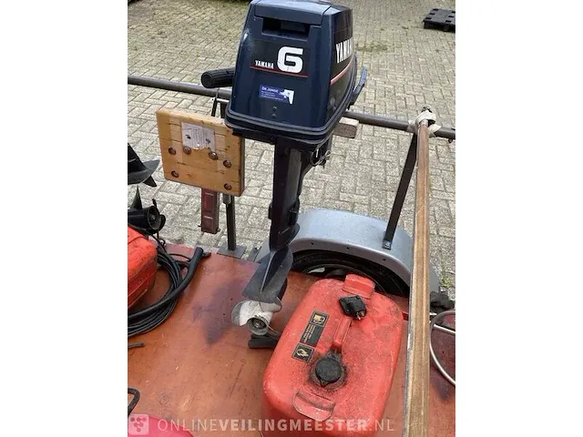 Buitenboordmotor yamaha 6pk - afbeelding 1 van  7
