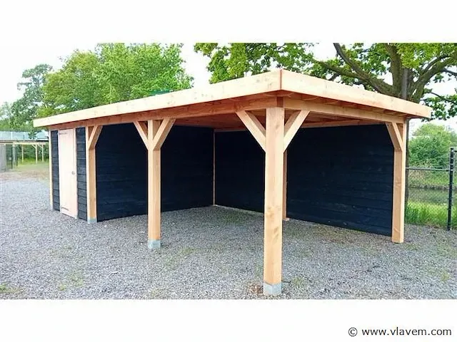Buitenverblijf exclusief 12000x400cm - afbeelding 1 van  7