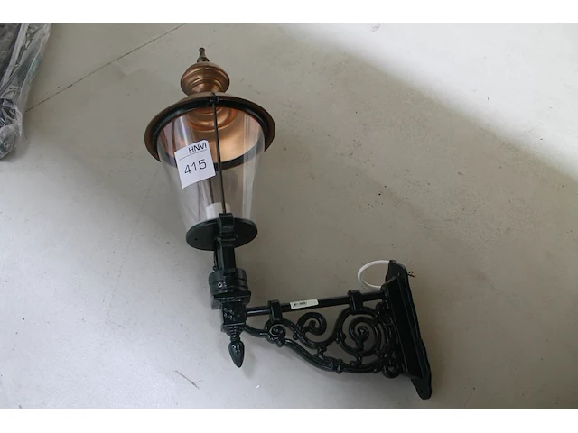 Buitenwandlamp groen met messing/koperen kap en hoogte 80 cm. - afbeelding 1 van  2