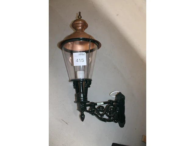 Buitenwandlamp groen met messing/koperen kap en hoogte 80 cm. - afbeelding 2 van  2