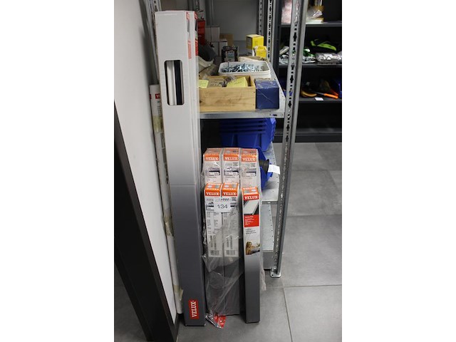 Buitenzonwering velux 3x mhl mk00 5060c en 3x dkl mk04 1100sc en 2x dkl uk04 100gl. - afbeelding 2 van  6