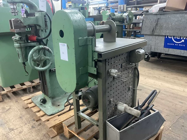 Buizen torsmachine - afbeelding 9 van  9