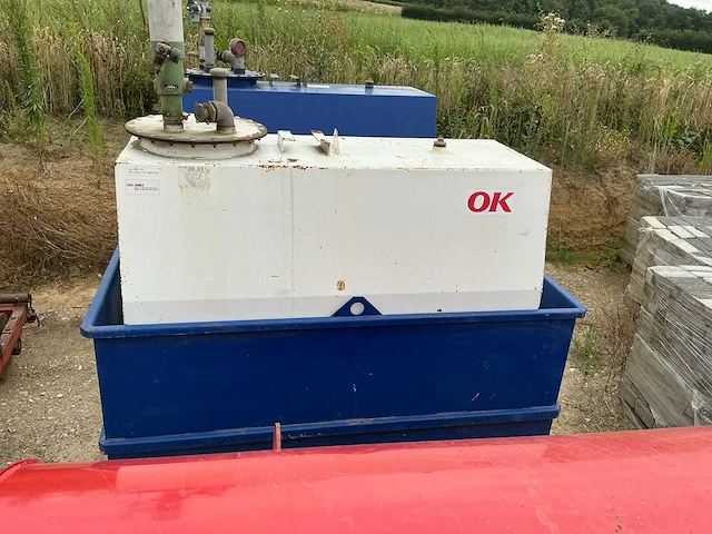 Bulktank met pomp 1200 ltr. - afbeelding 4 van  11