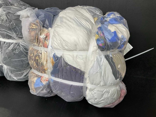 Bulkverpakking vintage kleding (3x) - afbeelding 2 van  4