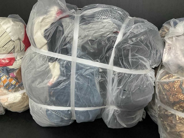 Bulkverpakking vintage kleding (3x) - afbeelding 3 van  4