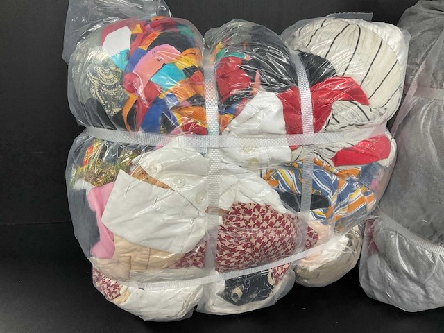 Bulkverpakking vintage kleding (3x) - afbeelding 4 van  4