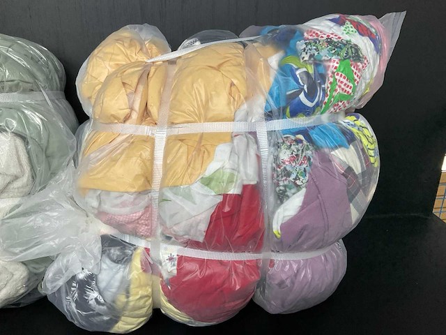 Bulkverpakking vintage kleding (3x) - afbeelding 2 van  4