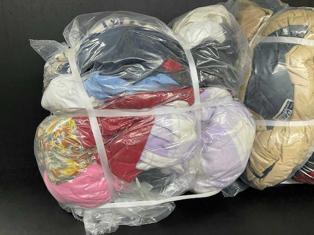 Bulkverpakking vintage kleding (3x) - afbeelding 4 van  4