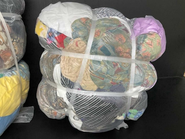 Bulkverpakking vintage kleding (3x) - afbeelding 2 van  4