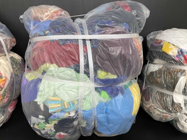 Bulkverpakking vintage kleding (3x) - afbeelding 3 van  4