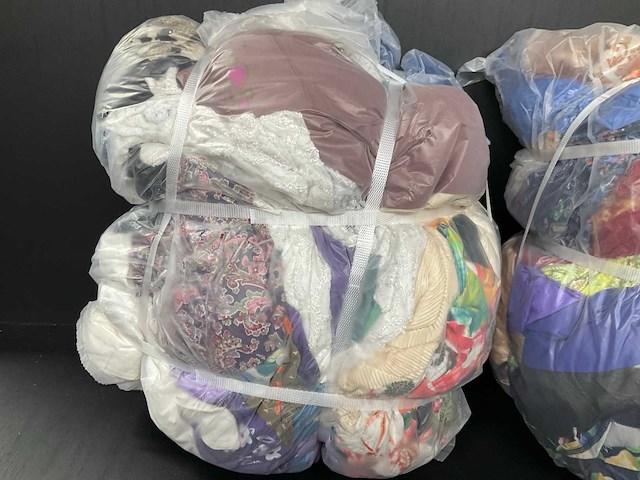 Bulkverpakking vintage kleding (3x) - afbeelding 4 van  4