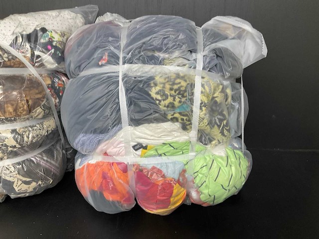 Bulkverpakking vintage kleding (3x) - afbeelding 2 van  4