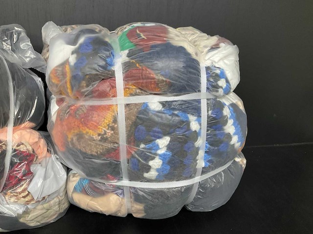 Bulkverpakking vintage kleding (3x) - afbeelding 2 van  4