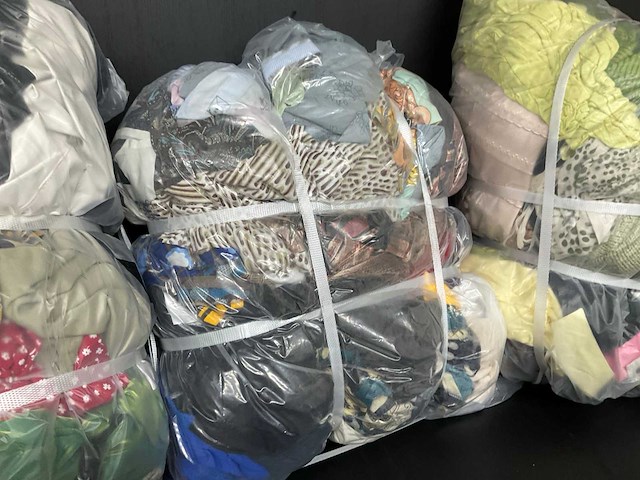 Bulkverpakking vintage kleding (3x) - afbeelding 3 van  4