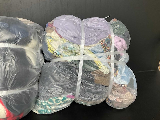 Bulkverpakking vintage kleding (3x) - afbeelding 2 van  4