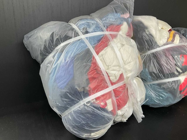 Bulkverpakking vintage kleding (3x) - afbeelding 4 van  4