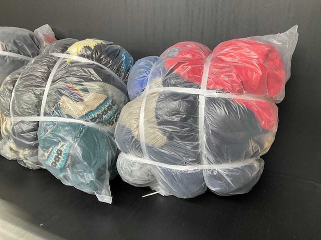 Bulkverpakking vintage kleding (4x) - afbeelding 2 van  5