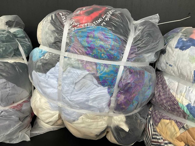 Bulkverpakking vintage kleding (4x) - afbeelding 4 van  5