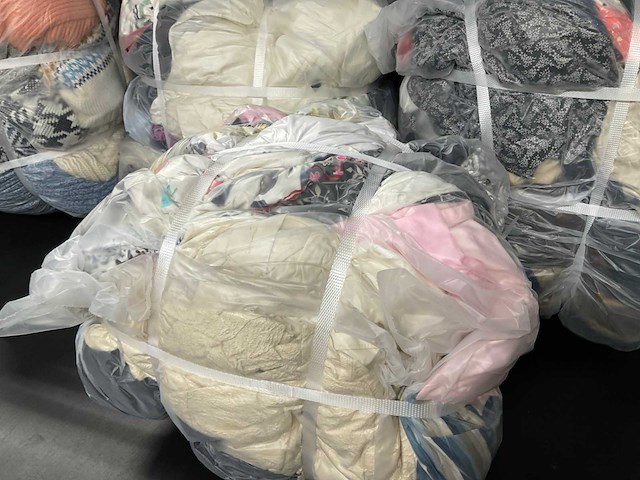 Bulkverpakking vintage kleding (5x) - afbeelding 4 van  6