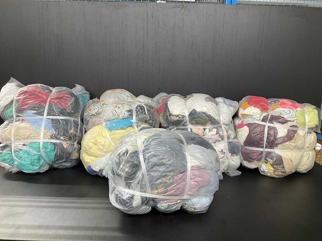 Bulkverpakking vintage kleding (5x) - afbeelding 1 van  6
