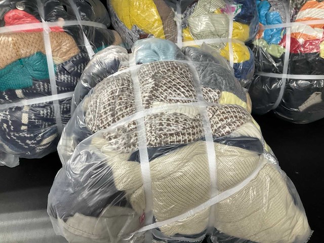 Bulkverpakking vintage kleding (5x) - afbeelding 4 van  6