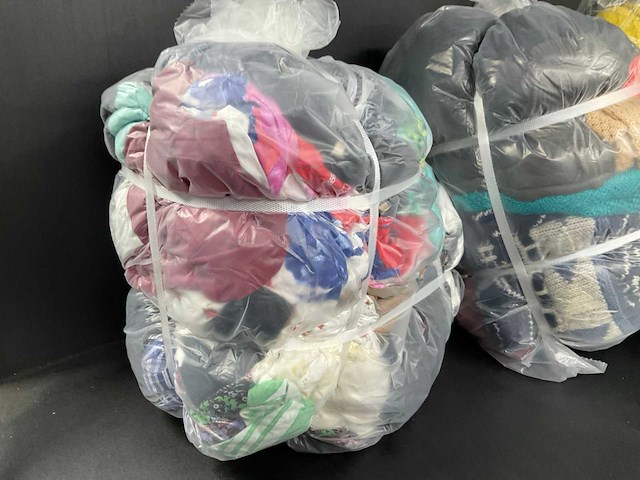 Bulkverpakking vintage kleding (5x) - afbeelding 6 van  6