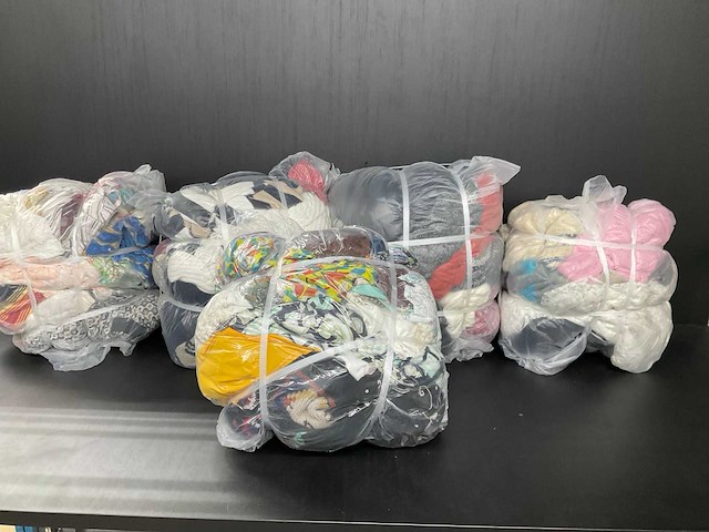 Bulkverpakking vintage kleding (5x) - afbeelding 1 van  6