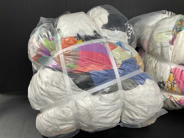 Bulkverpakking vintage kleding (5x) - afbeelding 4 van  6