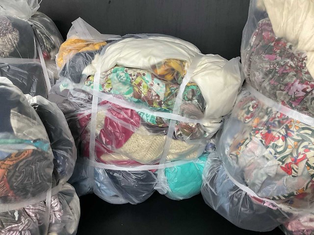 Bulkverpakking vintage kleding (5x) - afbeelding 3 van  6