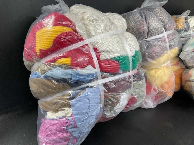 Bulkverpakking vintage kleding (5x) - afbeelding 6 van  6