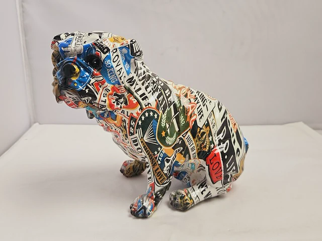 Bulldog sculptuur - nasa dog - afbeelding 1 van  6