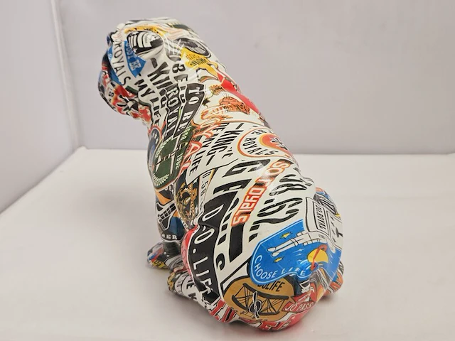Bulldog sculptuur - nasa dog - afbeelding 4 van  6