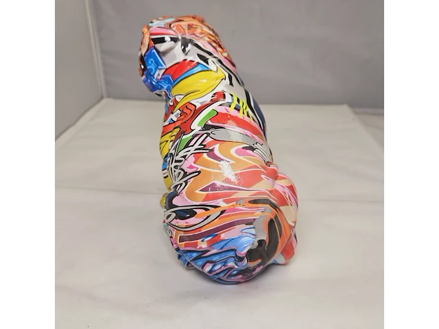 Bulldog sculptuur - neon grafitti dog - afbeelding 6 van  7