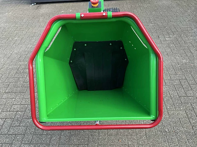 Bullforce - gs1501 - houthakselaar op aanhanger - 2024 - afbeelding 2 van  13