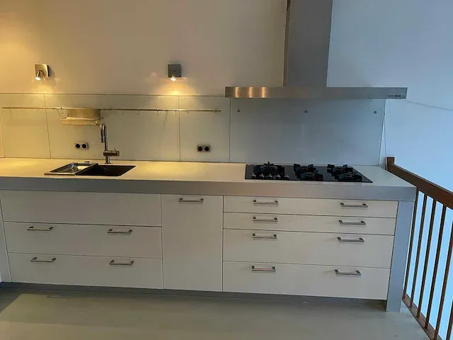 Bulthaup keukenopstelling met miele apparatuur - afbeelding 2 van  19