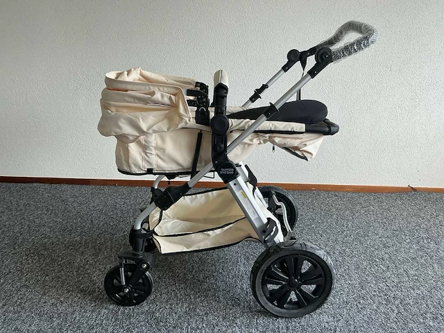 Bumble and bee kinderwagen - afbeelding 1 van  6