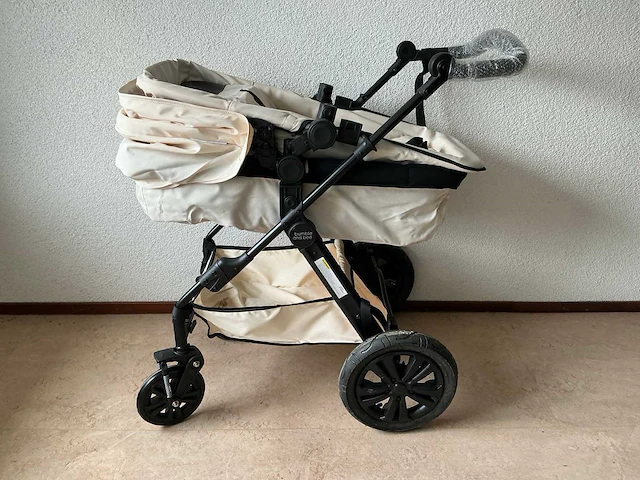 Bumble and bee kinderwagen - afbeelding 1 van  8