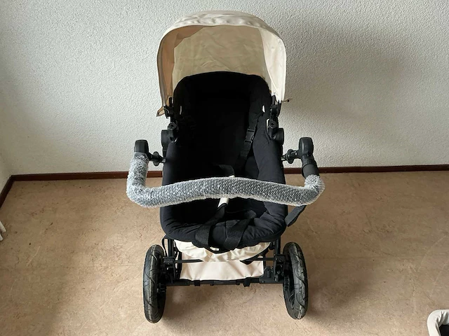 Bumble and bee kinderwagen - afbeelding 6 van  8