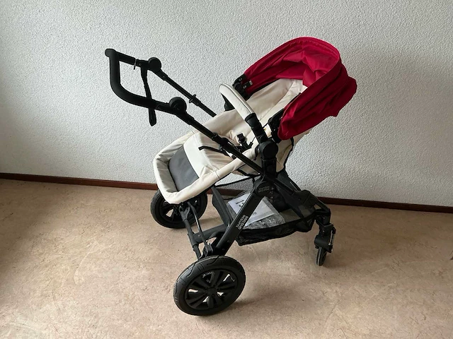 Bumble and bee kinderwagen - afbeelding 6 van  6