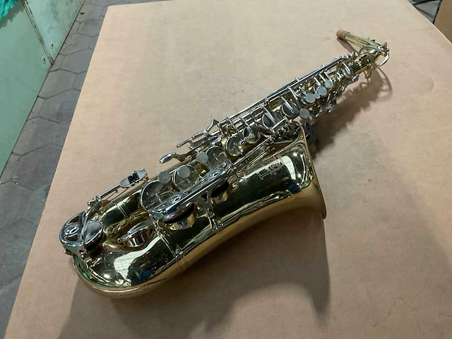Bundy ii saxofoon - afbeelding 2 van  7