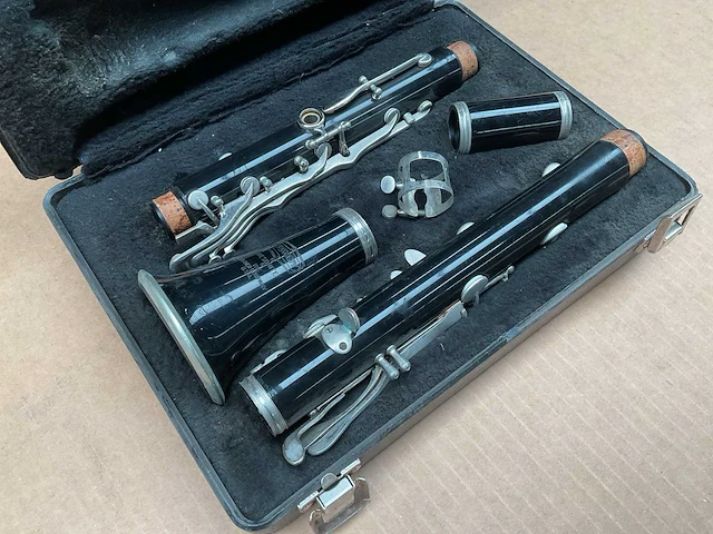 Bundy resonite clarinet - afbeelding 5 van  6