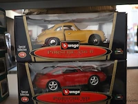 Burago special collection modelauto's - porsche 356 b coupé 1961 & porsche carrera 1993 - afbeelding 1 van  2